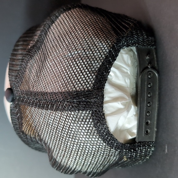 Chip & Pepper Wet Gear Ape Back/White Snapback Trucker Hat. - Picture 3 of 9